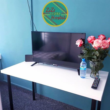 Zizi Central Hostel Warszawa Zewnętrze zdjęcie