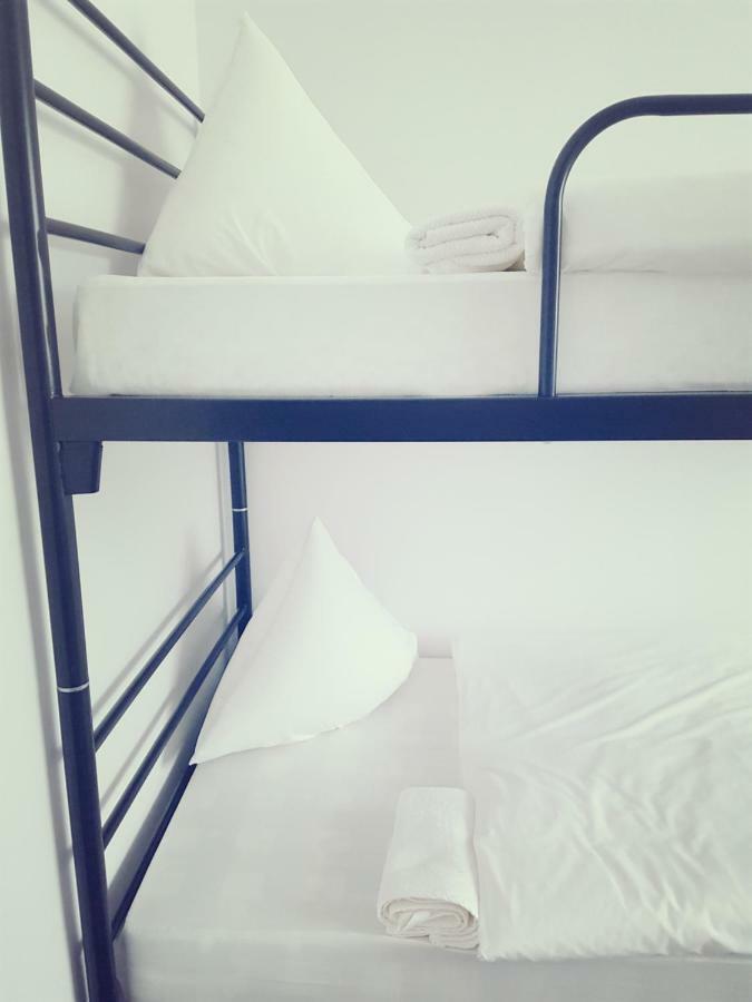Zizi Central Hostel Warszawa Zewnętrze zdjęcie