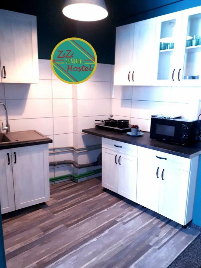 Zizi Central Hostel Warszawa Zewnętrze zdjęcie